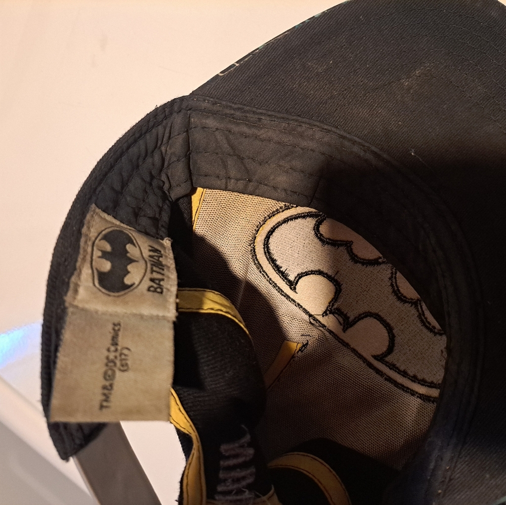 Batman hat - Picture 3 of 3